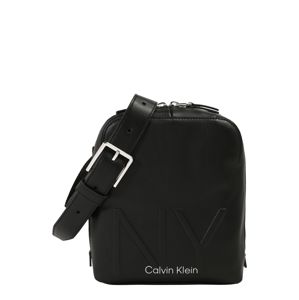 Calvin Klein Taška přes rameno 'NY SHAPED CVRTBL MINI REPORTER'  černá